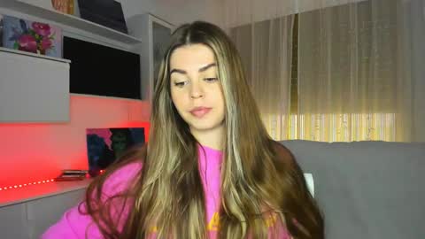 Snapshot of veronarolls chatting on 02-28-25, 05:15 Lolitalolz online show from 02-28-25, 05:15