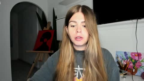 Snapshot of veronarolls chatting on 10-04-25, 04:49 Lolitalolz online show from 10-04-25, 04:49