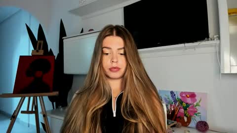 Snapshot of veronarolls chatting on 10-10-25, 04:28 Lolitalolz online show from 10-10-25, 04:28