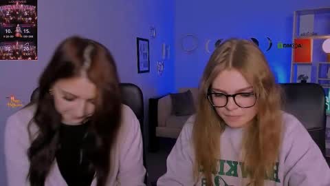 Snapshot of veronica_bubble chatting on 11-05-25, 08:20 Ronni online show from 11-05-25, 08:20