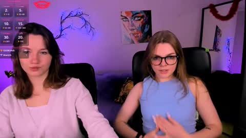 Snapshot of veronica_bubble chatting on 11-26-25, 08:21 Ronni online show from 11-26-25, 08:21