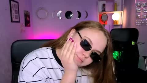 Ronni online show from 06-11-26, 03:04