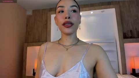 Snapshot of veronica_garciaa chatting on 05-03-26, 02:23 Johovanna online show from 05-03-26, 02:23