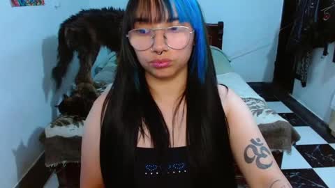 Veronica online show from 10-28-25, 05:00