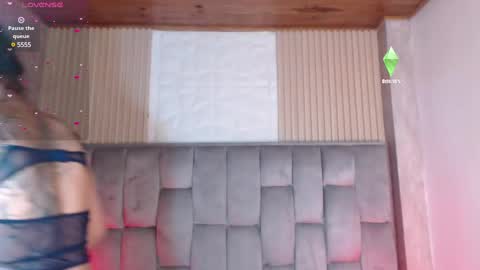 Snapshot of veronica_saenzz1 chatting on 02-20-25, 01:08 Vero online show from 02-20-25, 01:08
