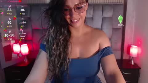 Snapshot of veronica_saenzz1 chatting on 03-05-25, 08:32 Vero online show from 03-05-25, 08:32