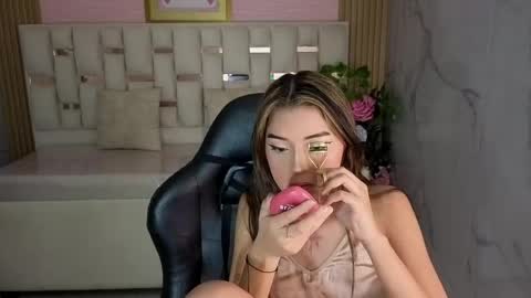 Snapshot of veronicaa_s chatting on 05-16-26, 08:07 veronicaa_s online show from 05-16-26, 08:07