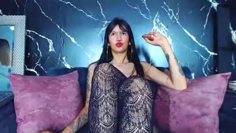 veronicabraum online show from 10-21-25, 03:18