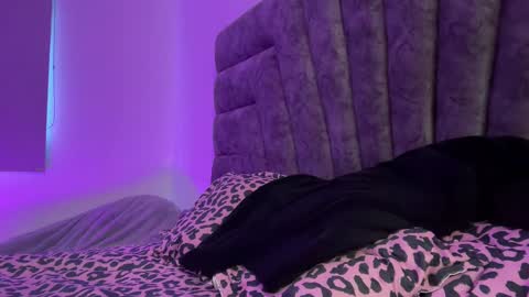 Snapshot of veronicadussan chatting on 02-08-25, 11:44 Miss Veronica dussan  Tw Veronicasm     IG Ashveronica  online show from 02-08-25, 11:44