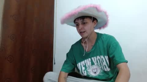 Snapshot of veronicaelite16 chatting on 01-16-25, 03:23 Veronica Clark online show from 01-16-25, 03:23