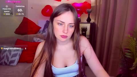 Veronica online show from 02-10-25, 01:11