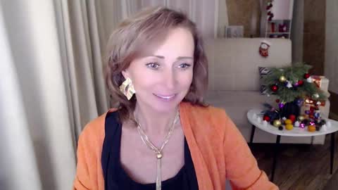 Helen online show from 12-26-24, 10:59