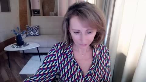 Helen online show from 03-02-25, 05:33