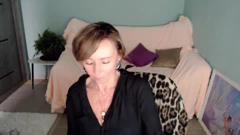Helen online show from 03-05-25, 12:11
