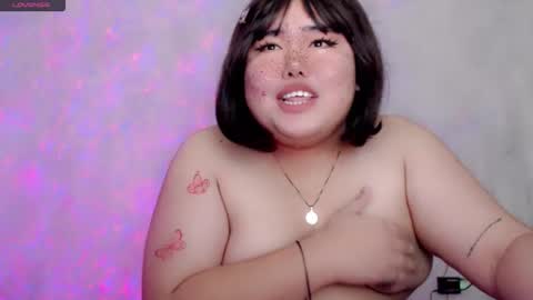 Snapshot of veronicakisses chatting on 05-04-26, 03:02 MS. VERONICA 22 I love Aza 3 online show from 05-04-26, 03:02