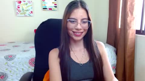 Snapshot of veronicamiller22 chatting on 10-06-25, 08:50 Veronica Miller online show from 10-06-25, 08:50