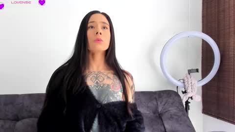 VeronicaTonu online show from 10-12-25, 03:00