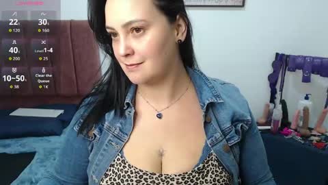 Snapshot of veroniicabbw_ chatting on 05-02-26, 03:39 veroniicabbw_ online show from 05-02-26, 03:39