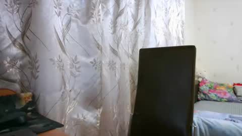 veronika_xi online show from 09-23-25, 07:22