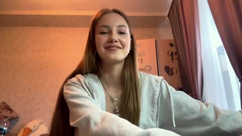 Snapshot of veronikamaresh chatting on 04-07-26, 11:21 Isabella Moretti online show from 04-07-26, 11:21