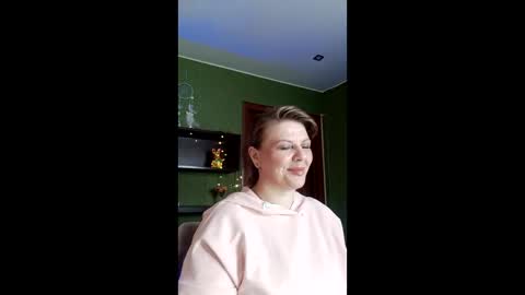 Snapshot of veronikawgold chatting on 03-06-26, 08:11 VeronikawGold online show from 03-06-26, 08:11