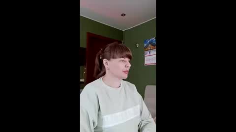 Snapshot of veronikawgold chatting on 03-12-26, 11:05 VeronikawGold online show from 03-12-26, 11:05