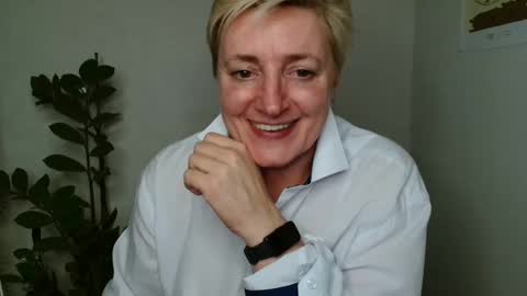 verony_ online show from 03-08-25, 09:29