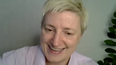 verony_ online show from 10-28-25, 11:58