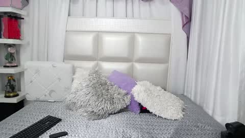 Vernica online show from 02-26-25, 01:11