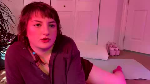 Snapshot of veroticamars chatting on 12-20-25, 04:14 Veronica online show from 12-20-25, 04:14