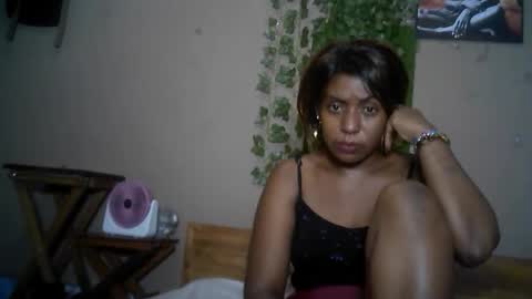 Snapshot of verronique1511 chatting on 03-23-26, 06:45 verronique1511 online show from 03-23-26, 06:45