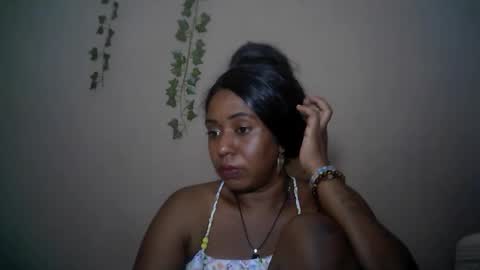 Snapshot of verronique1511 chatting on 04-04-26, 05:21 verronique1511 online show from 04-04-26, 05:21