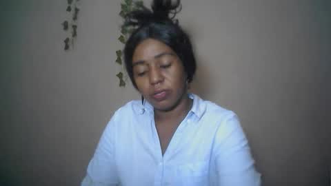 Snapshot of verronique1511 chatting on 04-10-26, 03:56 verronique1511 online show from 04-10-26, 03:56