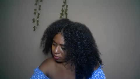 Snapshot of verronique1511 chatting on 04-12-26, 03:33 verronique1511 online show from 04-12-26, 03:33