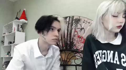 Snapshot of veryraretwins chatting on 01-02-25, 06:34 veryraretwins online show from 01-02-25, 06:34