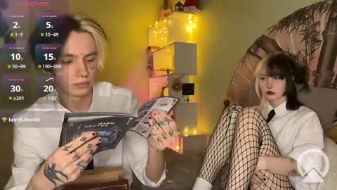 Snapshot of veryraretwins chatting on 01-06-25, 07:13 veryraretwins online show from 01-06-25, 07:13