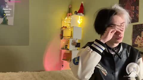 Snapshot of veryraretwins chatting on 02-05-25, 08:46 veryraretwins online show from 02-05-25, 08:46