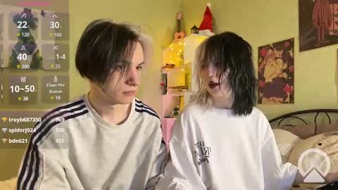 Snapshot of veryraretwins chatting on 02-11-25, 10:28 veryraretwins online show from 02-11-25, 10:28