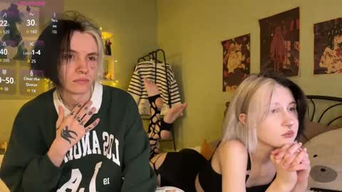 Snapshot of veryraretwins chatting on 10-03-25, 11:13 veryraretwins online show from 10-03-25, 11:13