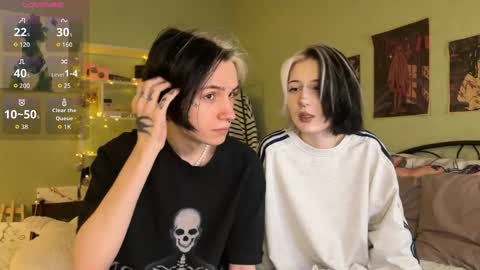 Snapshot of veryraretwins chatting on 10-11-25, 09:57 veryraretwins online show from 10-11-25, 09:57