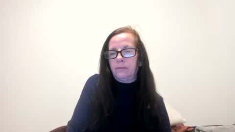 verysassypeachgoddess online show from 02-04-26, 12:00