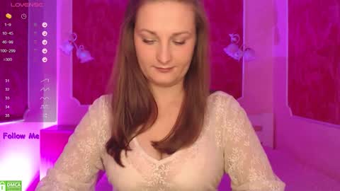 Snapshot of verysweetkate chatting on 10-17-25, 09:23 Kate online show from 10-17-25, 09:23