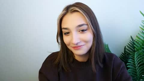 Snapshot of veryveryshygirl chatting on 10-28-25, 11:14 Ana online show from 10-28-25, 11:14