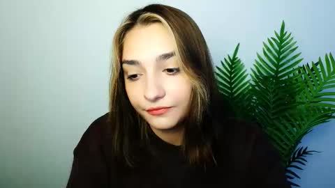 Snapshot of veryveryshygirl chatting on 11-11-25, 07:52 Ana online show from 11-11-25, 07:52