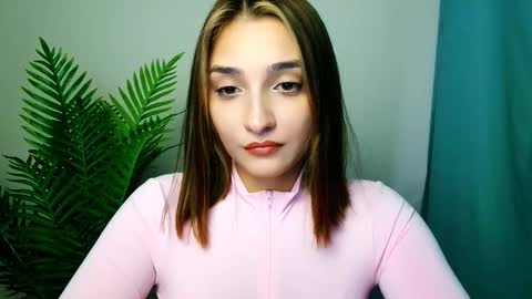 Snapshot of veryveryshygirl chatting on 11-14-25, 01:54 Ana online show from 11-14-25, 01:54