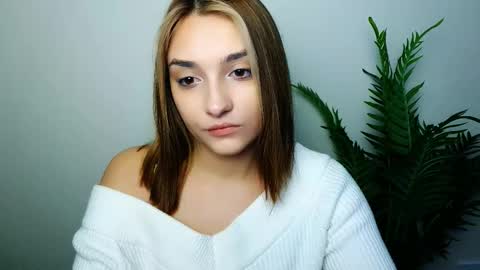 Snapshot of veryveryshygirl chatting on 01-09-26, 02:20 Ana online show from 01-09-26, 02:20