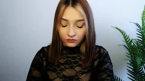 Snapshot of veryveryshygirl chatting on 03-08-26, 10:30 Ana online show from 03-08-26, 10:30