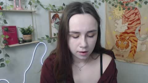 veryveryvery_shy online show from 04-21-26, 05:36