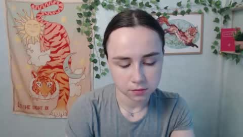 Snapshot of veryveryvery_shy chatting on 05-23-26, 05:34 veryveryvery_shy online show from 05-23-26, 05:34