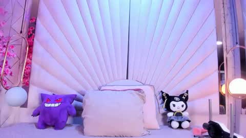 Snapshot of vespervelvet chatting on 05-13-26, 05:05 Vesper Velvet online show from 05-13-26, 05:05